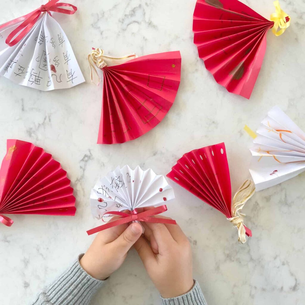 DIY Chinese folding fans craft