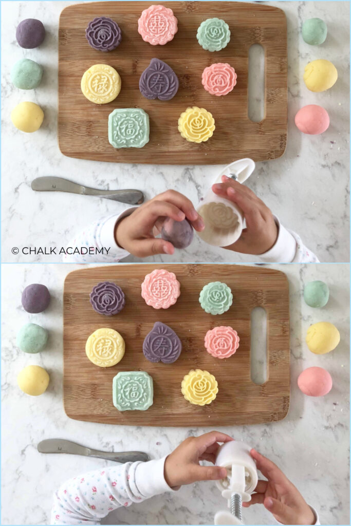 how to use a mooncake hand press mold