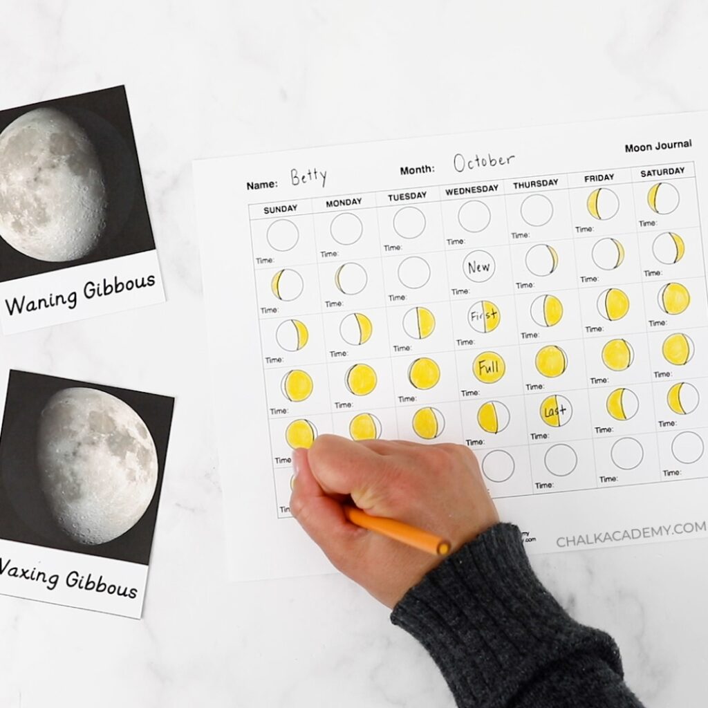 Printable moon phase journal in English and Chinese
